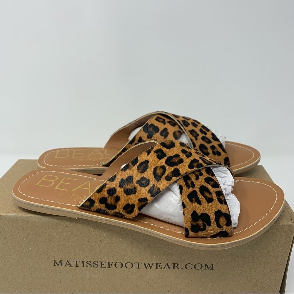 Matisse Beach Pebble Sandal
Size 6 - Picture 3 of 10